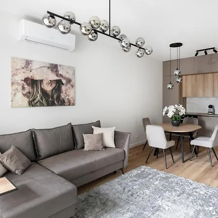 Zalia Kopa Metropolis * Vilnius